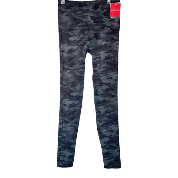 SPANX Camo Leggings - Picture 2 of 5